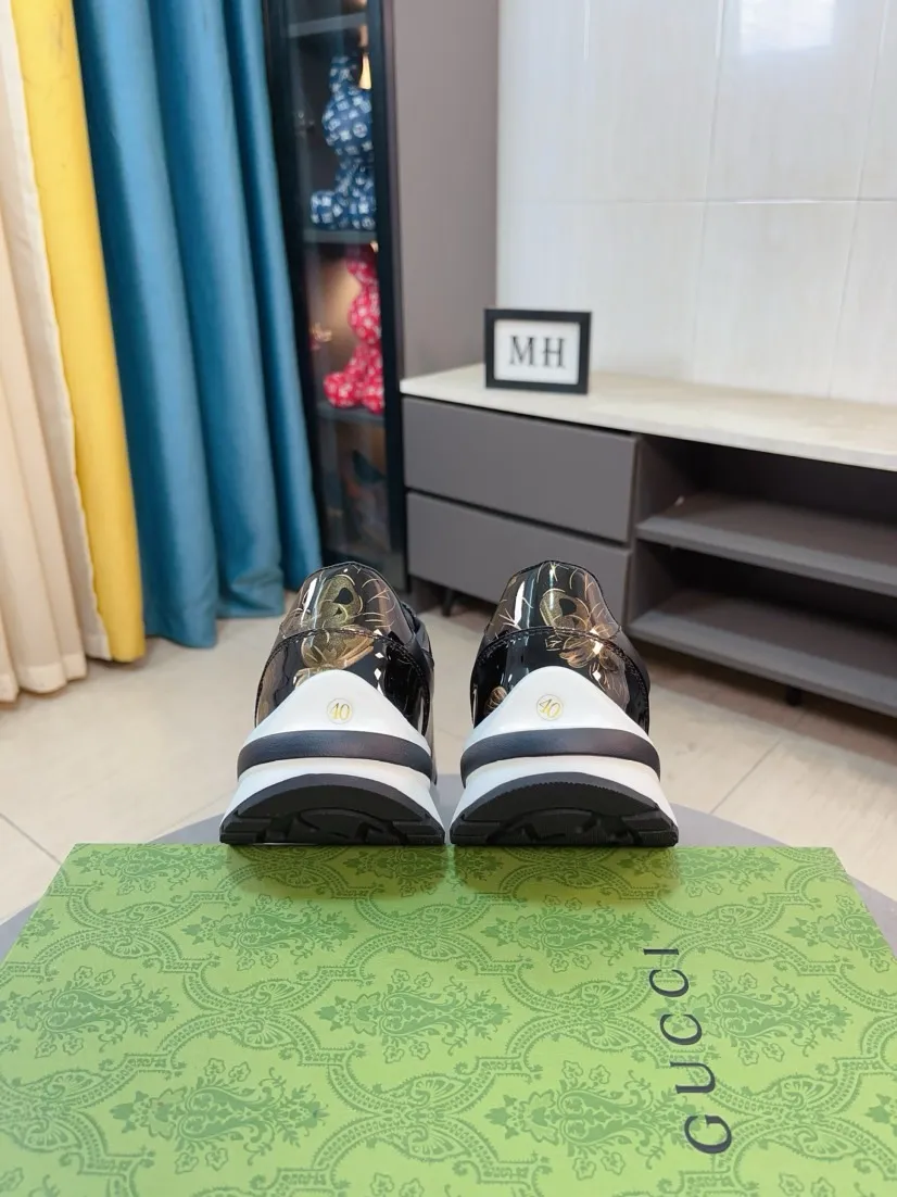 Factory price 420🌹🌹GUCCI [Gucci] New high-end brand of men's shoes, the latest fashionable casual men's shoes, trendy and versatile, relaxed and sporty style, uppers imported from Italy, first-layer cowhide, genuine leather lining and ultra-fine workmanship. Original personalized fashionable rubber wear-resistant outsole, light and comfortable on the foot, size 38-44